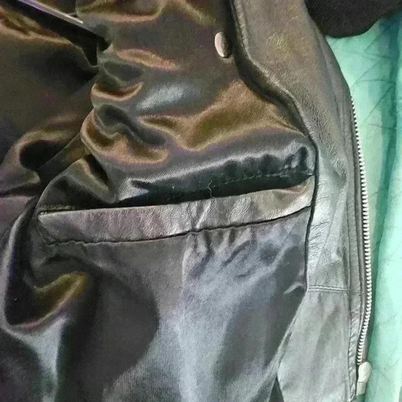 Vintage Women Leather Motorcycle Jacket - Picture 3 of 4